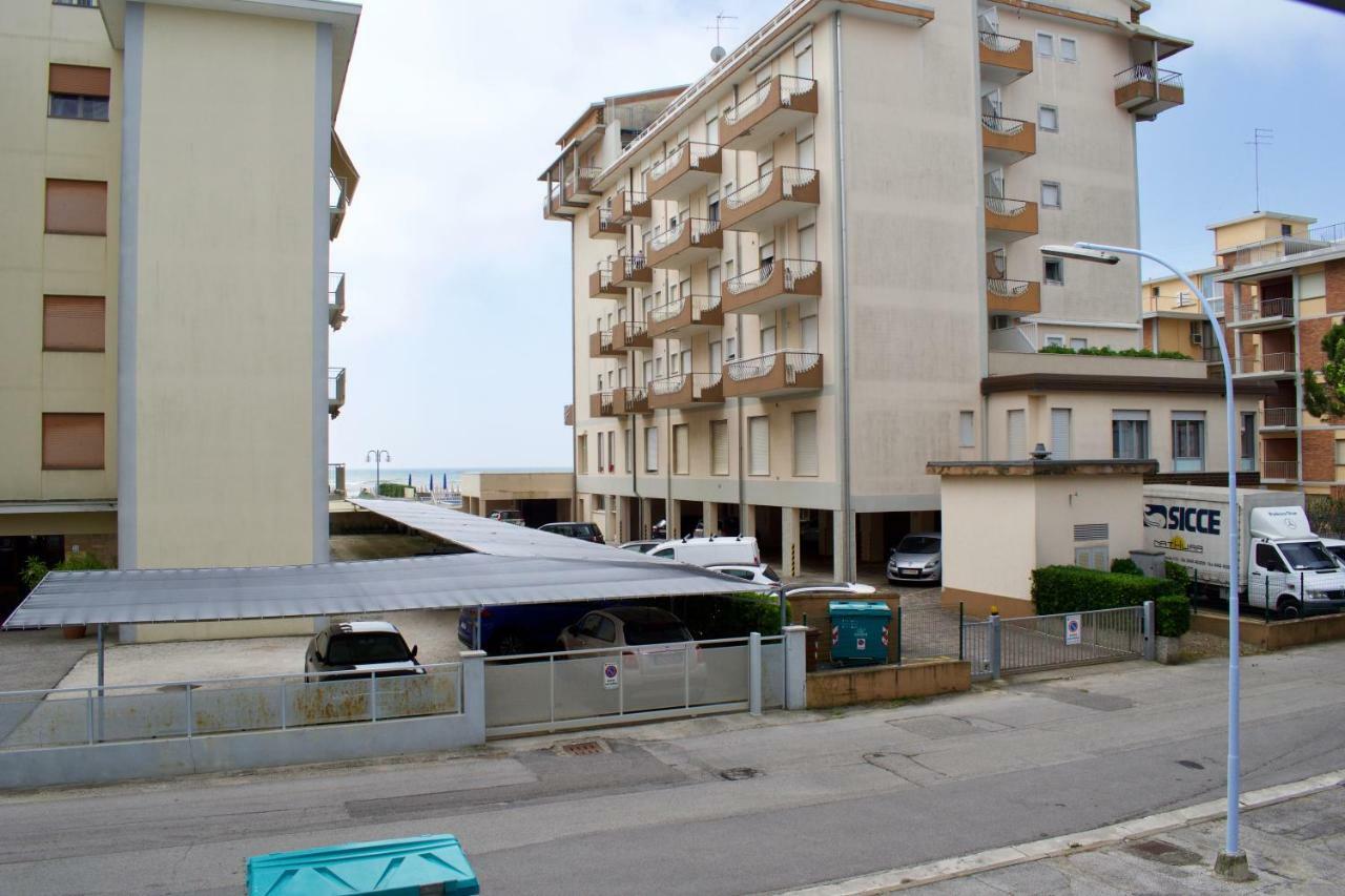לידו די ג'סולו App4Rent Saturno 4 - Family Apartment, Wifi, Parking מראה חיצוני תמונה