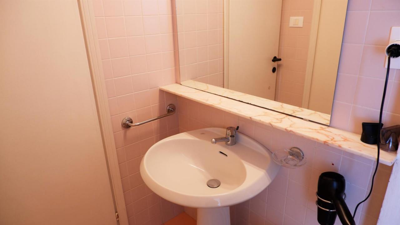 לידו די ג'סולו App4Rent Saturno 4 - Family Apartment, Wifi, Parking מראה חיצוני תמונה